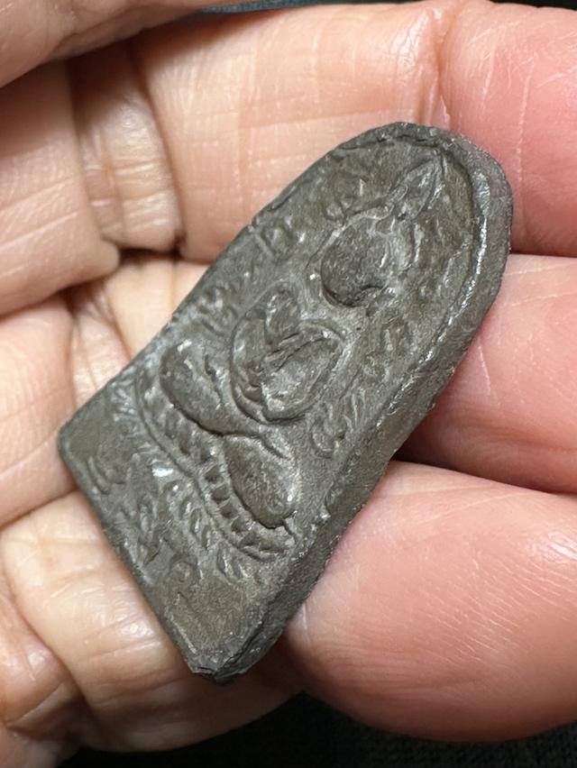 หลวงพ่อโต หลวงปู่ศุข เนื้อชินตะกั่ว วัดปากคลอง รูปที่ 3