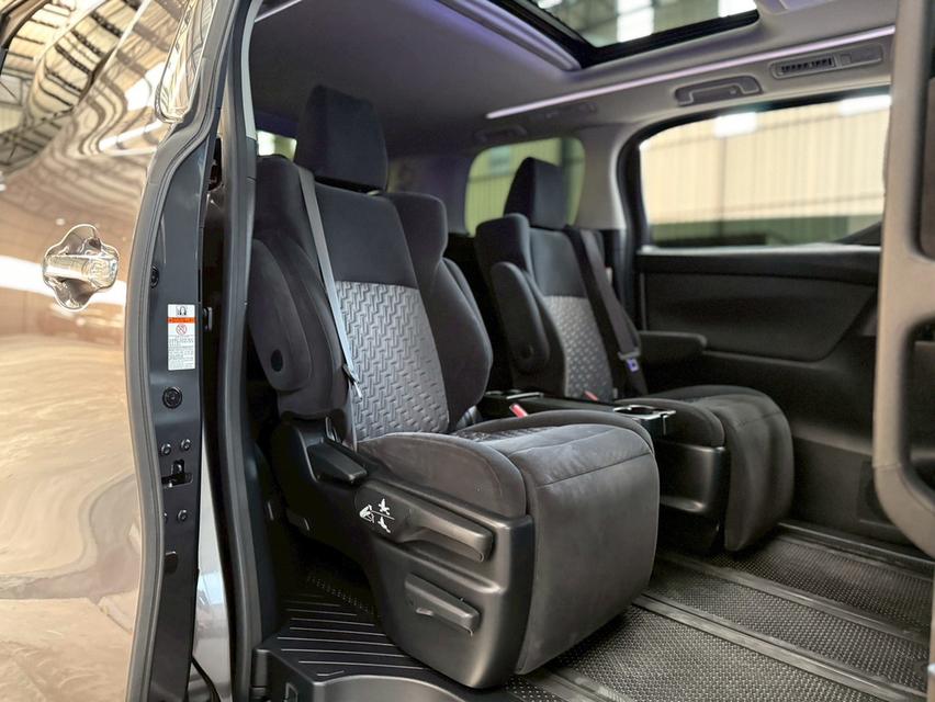 ปี 2015 TOYOTA VELLFIRE, 2.5 Z โฉม ปี15-23สีเทา เครื่องยนต์เบนซินล้วน มือเดียวป้ายแดง 6