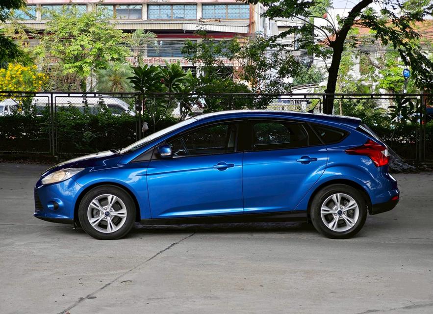 Ford Focus 1.6 Hatchback AT ปี 2013 รูปย่อยที่ 3