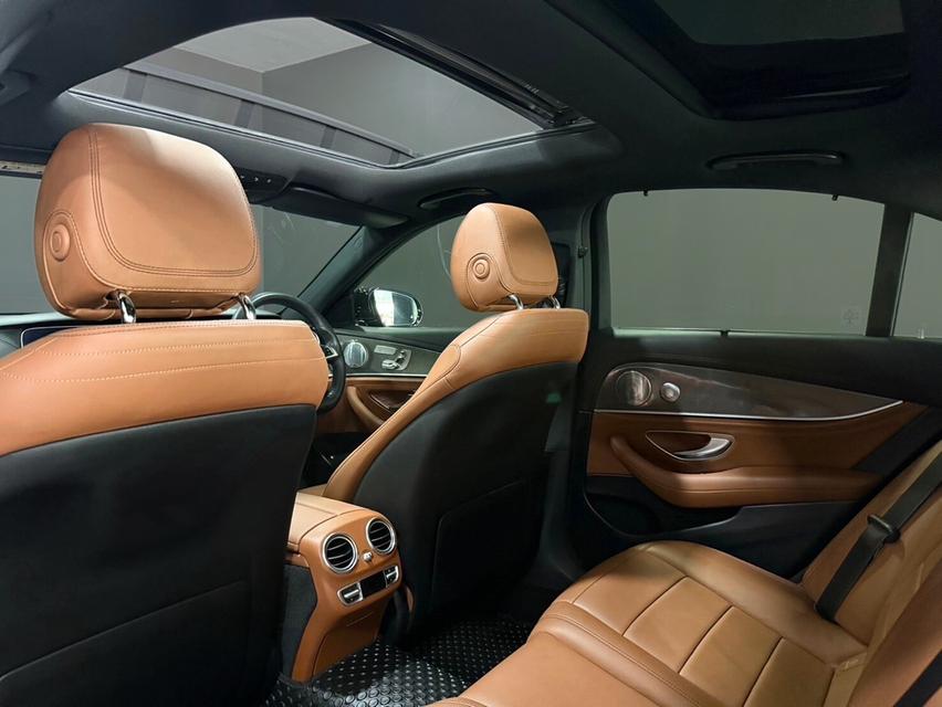 Mercedes Benz E350e Amg Dynamic ปี 2018 วิ่งเพียง 99,xxx โล เท่านั้น…!! 10