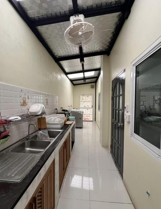 ขายบ้านแฝดหมู่บ้านปัญฐิญา แพรกษา 3 นอน 2 น้ำ 1 ครัว 2 จอดรถ 9