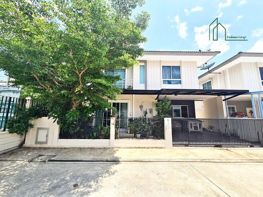 บ้านแฝด 2 ชั้น หลังมุม J Villa สุขุมวิท – แพรกษา เมืองสมุทรปราการ  1