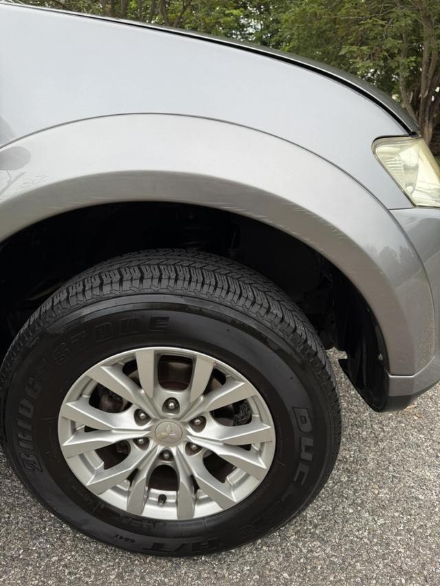 Mitsubishi Pajero Sport 2.5GT A/T ปี 2014 สีเทา