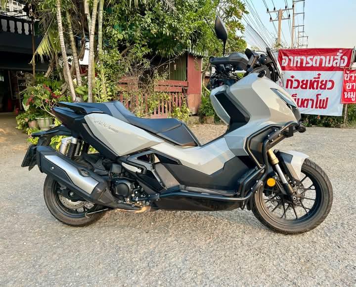 ขายด่วน Honda ADV350 2