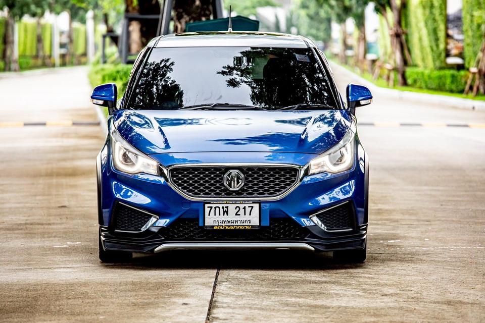 New MG 3 1.5X Sunloof ปี 2018 สีน้ำเงิน มือเดียวป้ายแดง