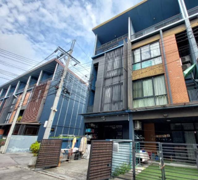 ให้เช่าทาวน์โฮม 3.5 ชั้น 21 ตร.วา. แจ้งวัฒนะ31-37 MRT เมืองทองธานี300 ม.221ตร.ม.3ปีมีครั้ง 3 นอน 3 น้ำ รร.นานาชาติกรุงเท