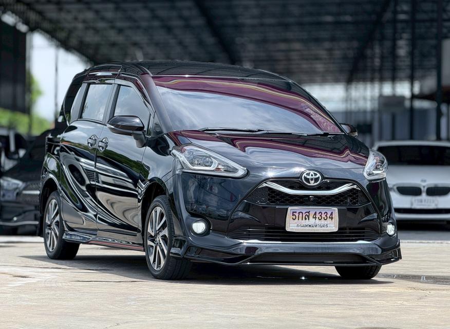 Toyoya Sienta 1.5V ปี20