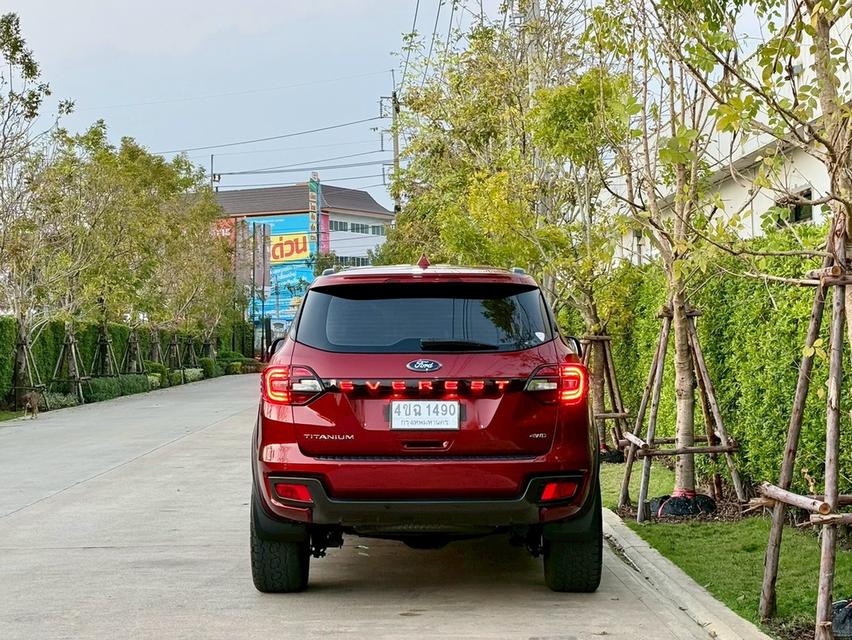 Ford Everest 2.0 Bi-Turbo 4WD Titanium Plus สีแดง ปี 2019 มือเดียวป้ายแดง รูปที่ 4