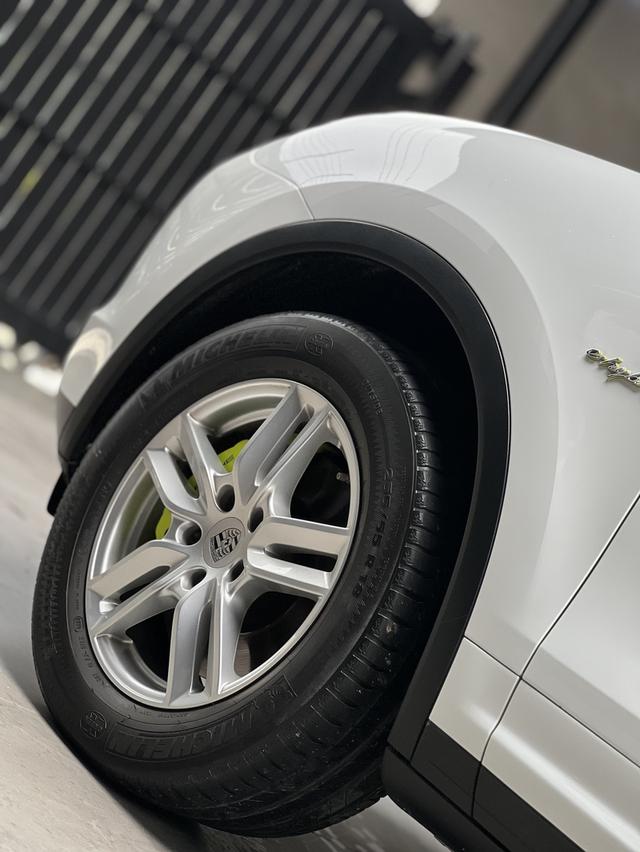 Porsche Cayenne 3.0 S E-Hybird 8