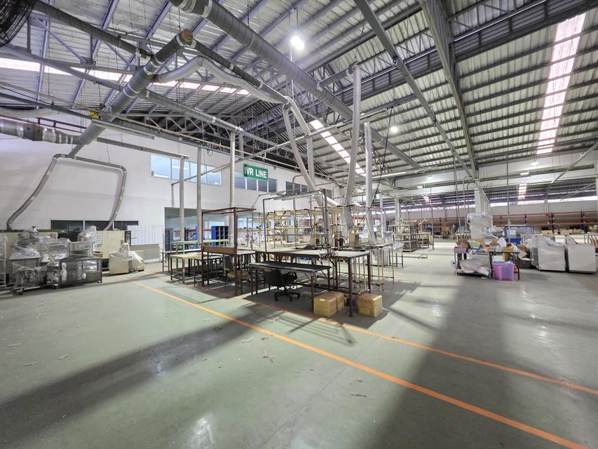 ขาย โรงงาน ย่านบางพลี สมุทรปราการ  1-2-93 ไร่  ผังสีม่วง มีใบรง.4 3