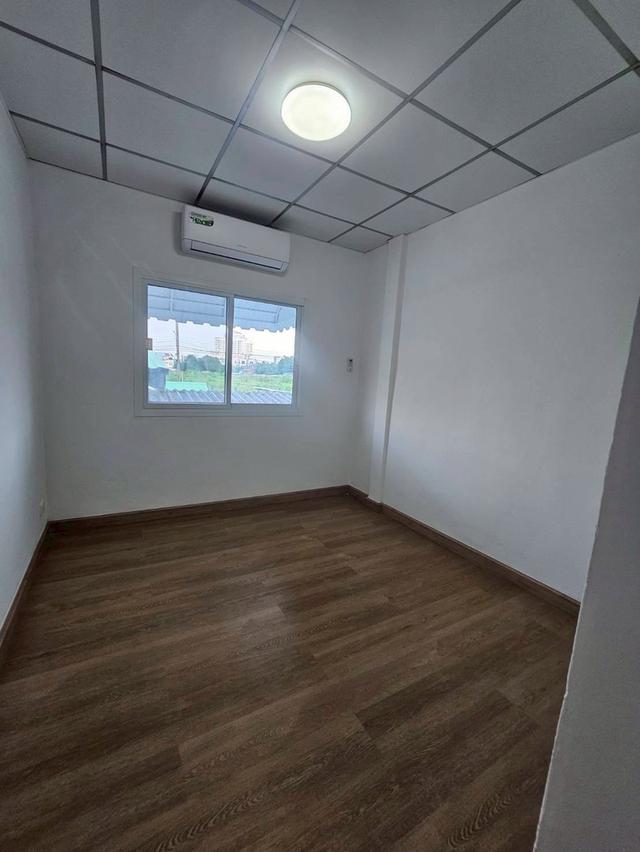 ขายทาวน์เฮาส์ 2 ชั้น หมู่บ้านปรีชา 8 บ้านรีโนเวทใหม่พร้อมอยู่ ราคาดีมาก (N.1936) 10