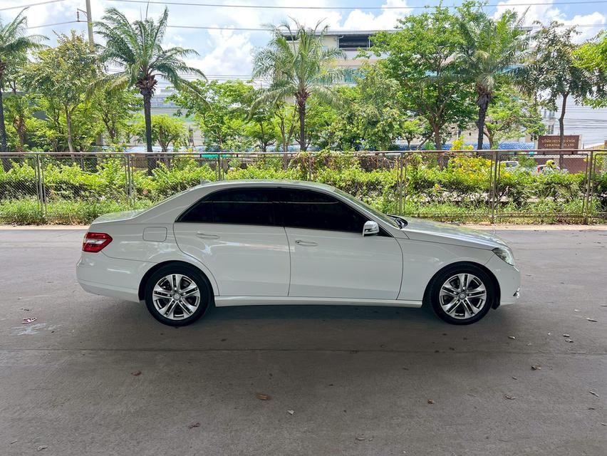 ขายรถ Benz E200 NGT W212 ปี 2013 สีขาว เกียร์ออโต้ 8