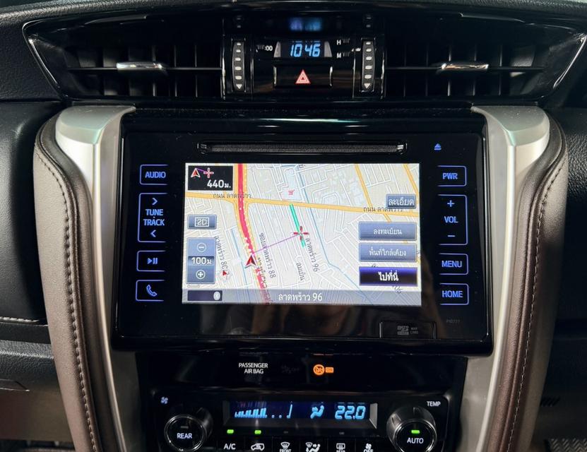 Toyota Fortuner 2.4 V auto 4x4  ปี 2018 รูปที่ 11