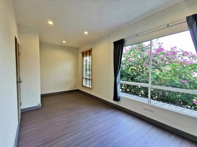 ชัยพฤกษ์-วงแหวน ลำโพ รพ.ปากเกร็ด2 2.2กม. ให้เช่าทาวน์โฮมสัมมากร 3ชั้น 19ตร.วา. 230 ตร.ม. 3นอน 3น้ำ ตลาดสมบัติบุรี ถ.สะพา 2