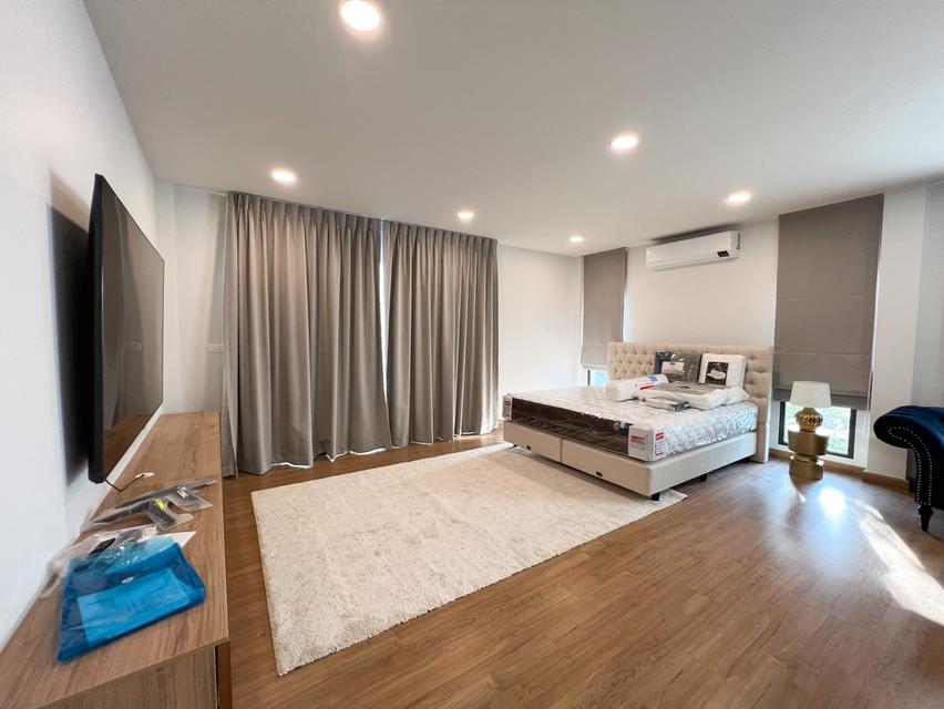 ให้เช่า หมู่บ้าน Centro Bangna ขับรถเพียง 1 นาทีถึงเมกาบางนา รับคนจีนได้