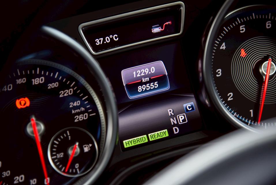 รหัสรถ CBL6075 Mercedes-Benz GLE500e 4Matic AMG Dynamic W166 AT 2018 18