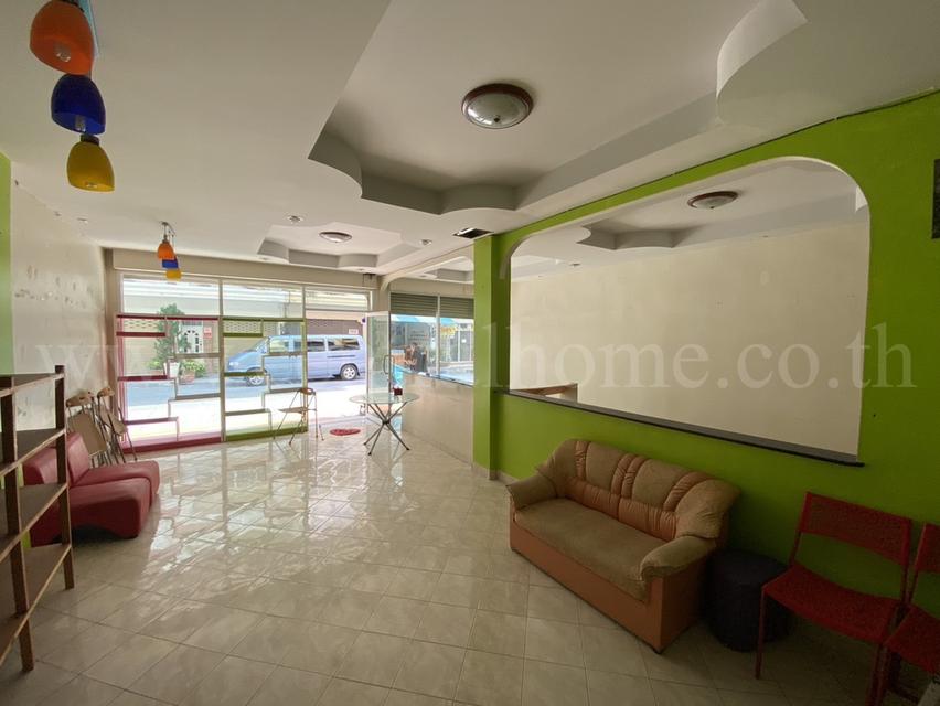 อาคารพาณิชย์ 3 ชั้น 3 คูหา บิ้วอินแล้ว ใกล้หาดจอมเทียน ชลบุรี  3