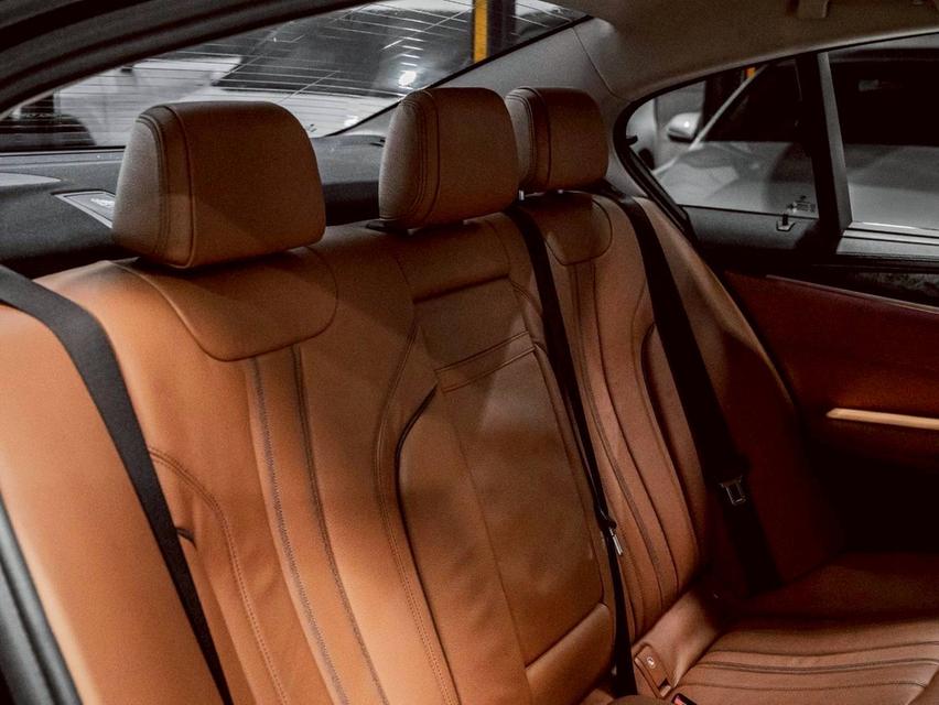 รหัสรถ 67GG7876 BMW 520d G30 Sport  2018 15