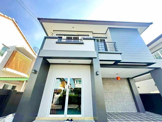 ถูกสุดในโครงการ 45ตร.วา. ขายขาดทุน30% ขายบ้านเดี่ยวใหญ่ 2 ชั้น บางพระ 3 นอน 3 น้ำ รร.อัสสัมชัญ ศรีราชา 2.6 กม. ติดแอร์ทุ 4