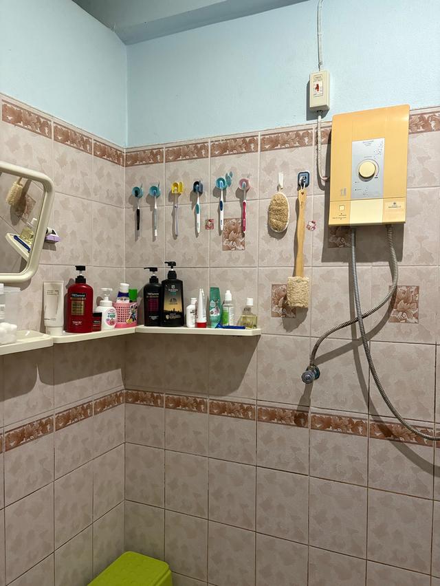 บ้านอาคารพาณิชย์ 4.5 ชั้น รวมดาดฟ้า 8