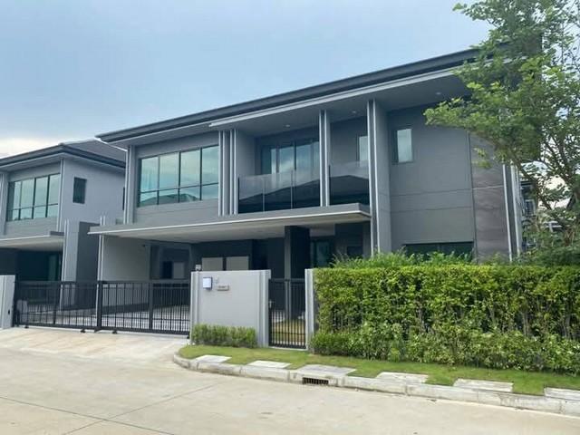 บ้านหรู เศรษฐสิริ กรุงเทพกรีฑา 2 ที่ดิน 83.2 ตร.วา พื้นที่ใช้สอย 294 ตร.ม. 5 นาที ถึง Brighton College Bangkok 1
