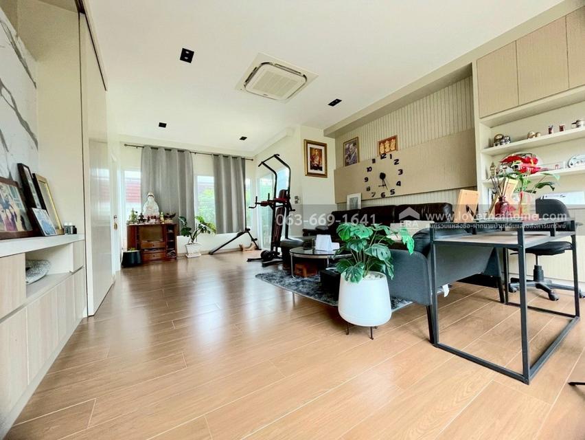 ขายด่วนบ้านเดี่ยวหรู ซอยรัชดา-รามอินทรา 3 พื้นที่ 100 ตรว. จัดเต็มทุกฟังก์ชัน ใกล้เมืองแต่สงบ ทำเลทองที่ไม่ควรพลาด 5 นาทีถึงโทลล์เวย์ 2