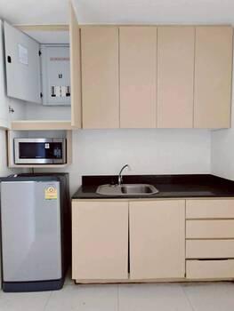 Landmark Residence Condo  18