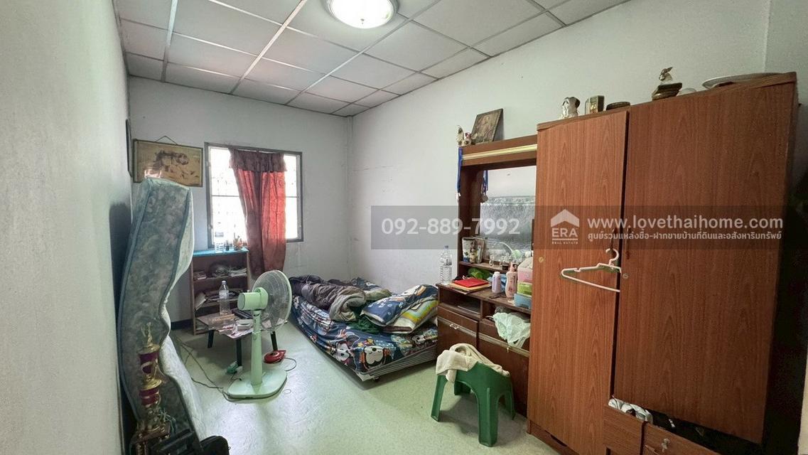 ขายทาวน์เฮ้าส์ 2 ชั้น หมู่บ้านกานดา กม.23 พระราม2-นาดี พื้นที่ 20 ตรว. ราคาถูกที่สุดในโครงการนี้แล้ว ขายเพียง 1.4 ล้านบาท ใกล้เซ็นทรัล มหาชัย 8