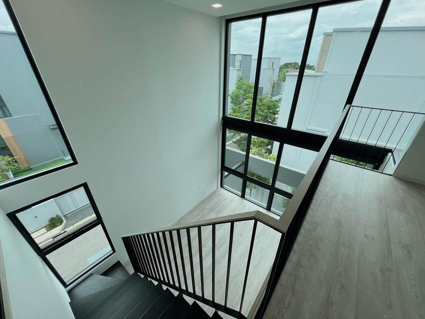 U1476 ให้เช่าบ้านเดี่ยว 3 ชั้น บ้านหรู มีลิฟท์ในตัว โครงการ VIVE กรุงเทพกรีฑา VIVE Krungthep Kreetha ติดโรงเรียนนานาชาติและสนามกอล์ฟ 17