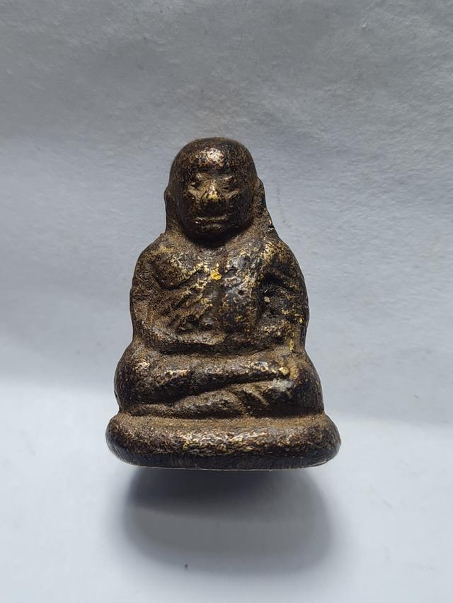 รูปหล่อ หลวงพ่อเงิน.