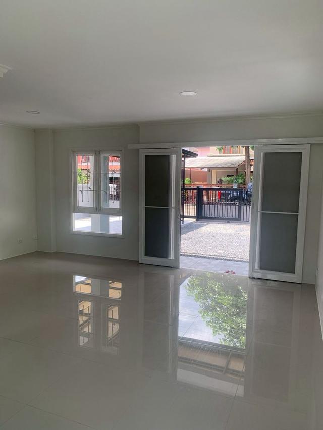 ขายบ้านเดี่ยว 2 ชั้น บ้านเนื้อที่ 51 ตรว. หมู่บ้านเนเบอร์โฮม โซน Dunwoody ถนนสุขาภิบาล 5 ซอย 82 แขวงสามวาตะวันตก เขตคลองสามวา กรุงเทพมหานคร  6