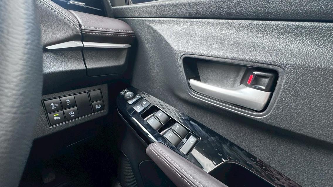 รหัสรถ TPV1149 Yaris Ativ รุ่นย่อย : Premiumปี : 2023 12