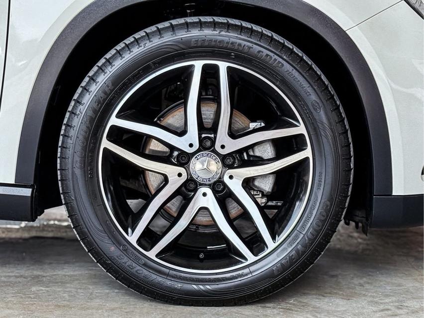 ปี 2014 BENZ GLA-CLASS, 200 โฉม W156ปี14-20 สีขาว 14
