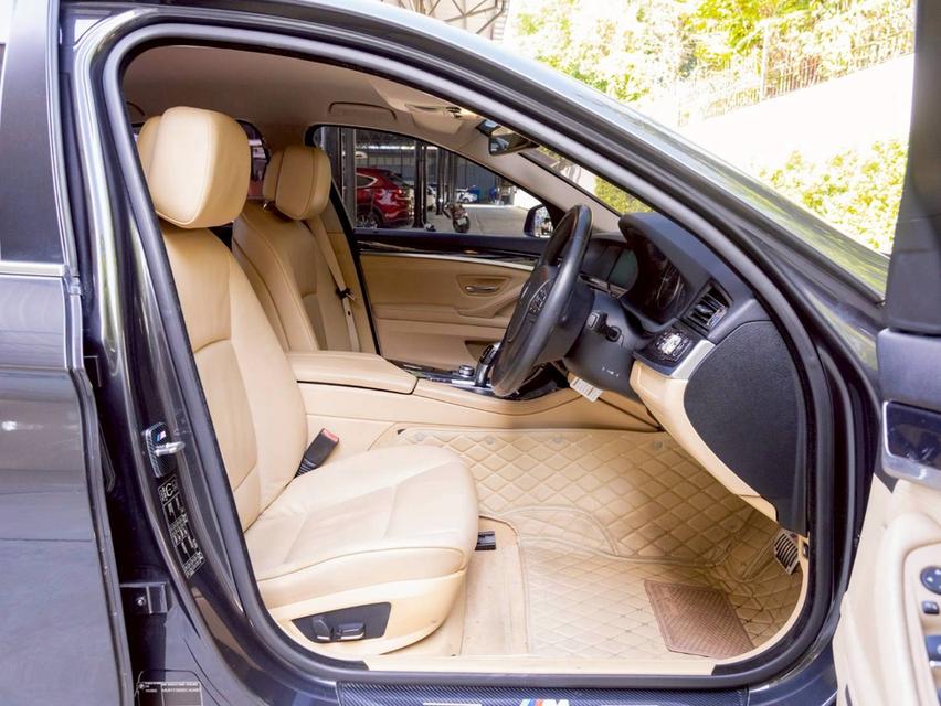 BMW 523i Msport ปี11 12