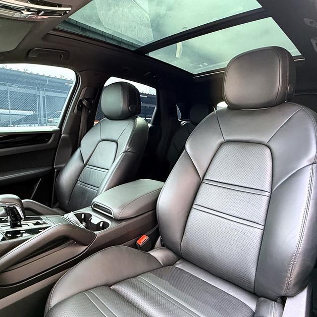 ปี 2022/21 Porsche Cayenne E-Hybrid Coupe 3.0 5 ⭐️⭐️⭐️⭐️⭐️ รูปที่ 11