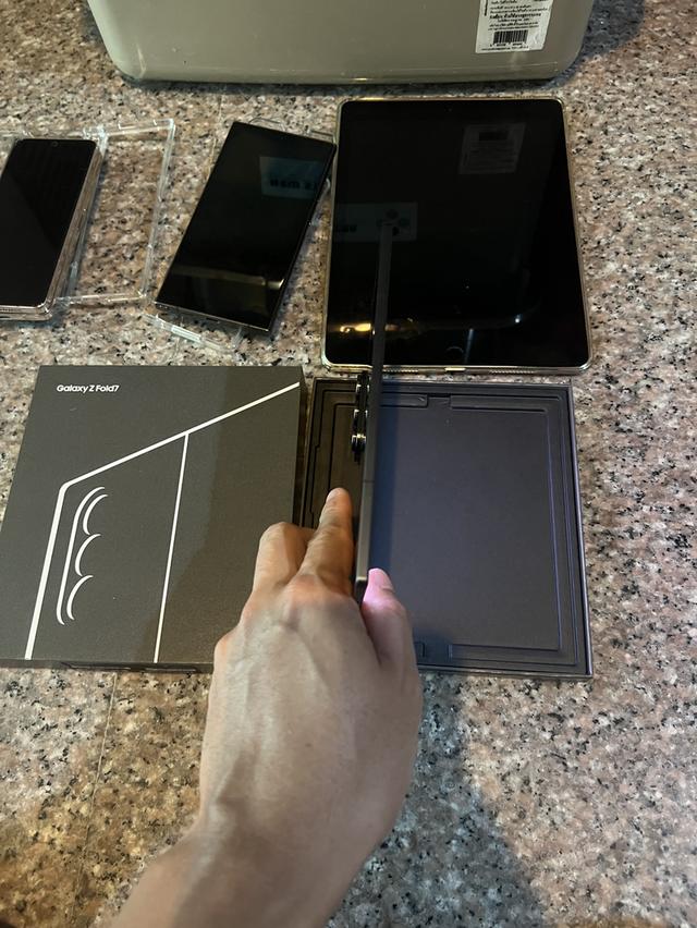 ขายSamsungFold7สีJet Black512กิ๊กยกกล่องไร้รแยใช้งานดีทุกๆฟังชั่นถูกมากๆมีประกัน รูปย่อยที่ 4