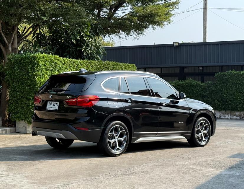 2017 BMW X1 F48 รถออกศูนย์ BMW THAILAND รถสวยสภาพสมบูรณ์พร้อมใช้งาน รถวิ่งน้อย เข้าศูนย์ทุกระยะ รถไม่เคยมีอุบัติเหตุครับ รูปที่ 3