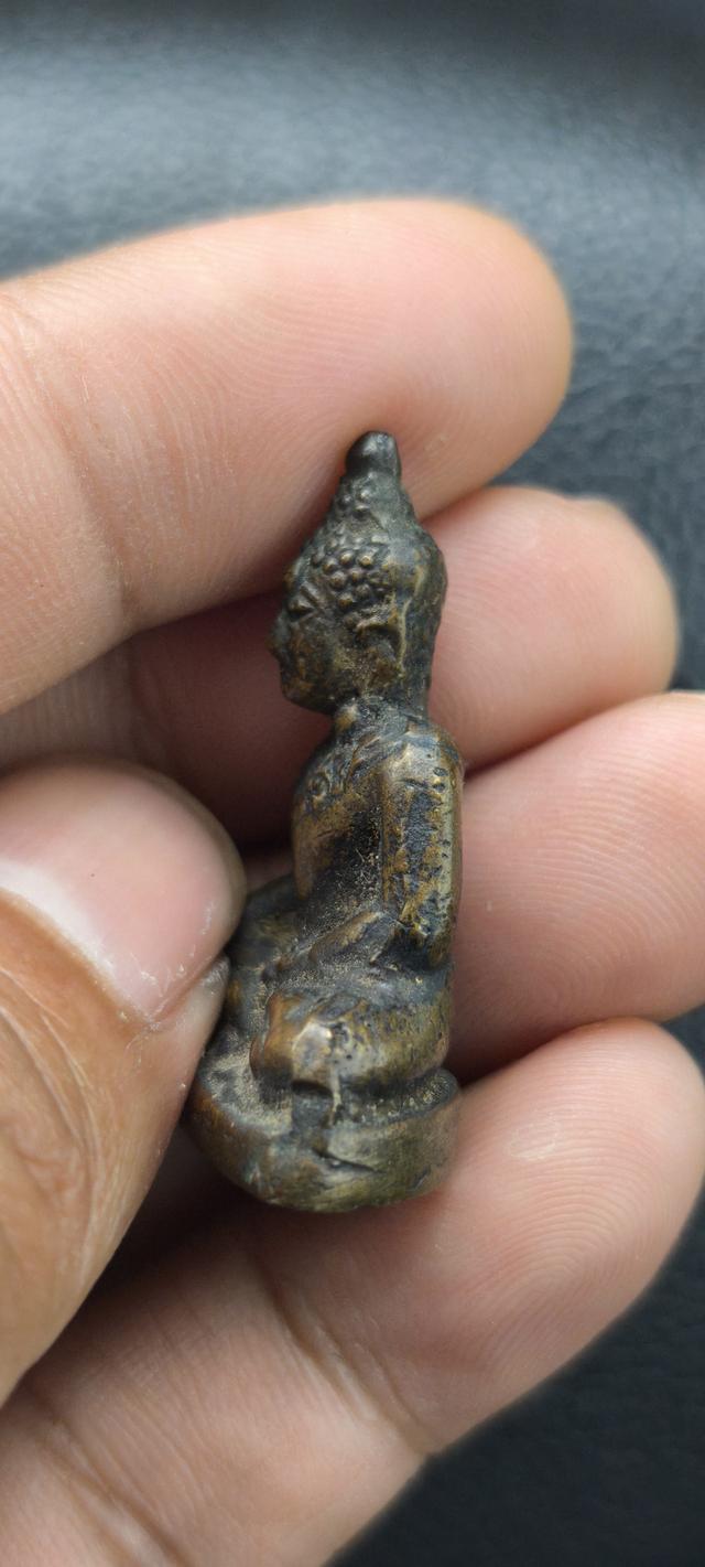 รูปหล่อพระพุทธ ไม่ทราบที่ 3