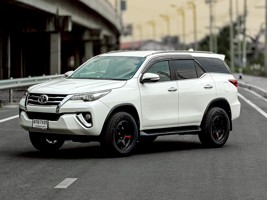 ฟรีดาวน์ FORTUNE 2.8 ขับ4 ตัวท็อป รถมือเดียว รูปย่อยที่ 2