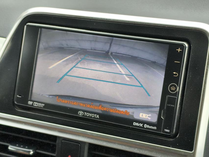 TOYOTA SIENTA 1.5V 2016 9