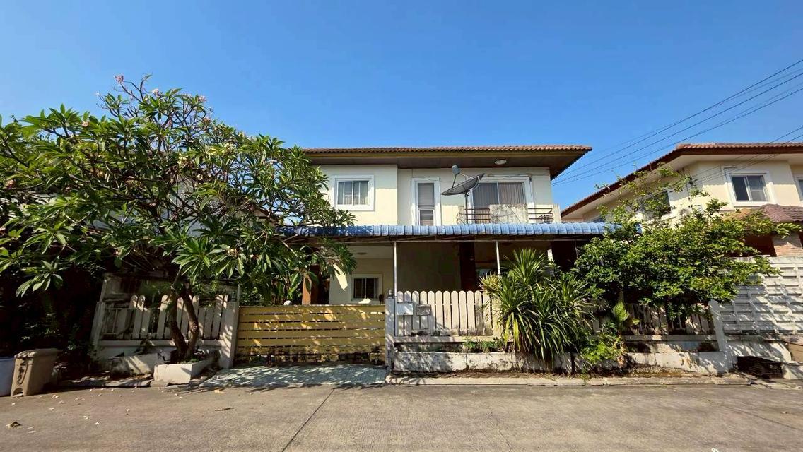 [ขายด่วน!] บ้านเดี่ยว 2 ชั้น 50 ตรว. หมู่บ้านดุสิต แกรนด์ ปาร์ค (เลียบคลองสอง-คลองสามวา) บ้านสวย ทำเลดี ติดถนนใหญ่ เดินทางสะดวก ใกล้รถไฟฟ้าสายสีชมพู 1