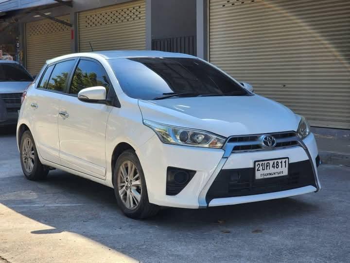 Toyota Yaris ปี 2104 