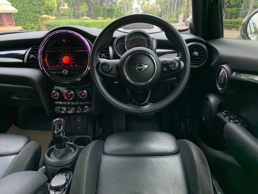 2019 MINI COOPER 2.0 S 5-TURER RHD รหัส PJP1966  9