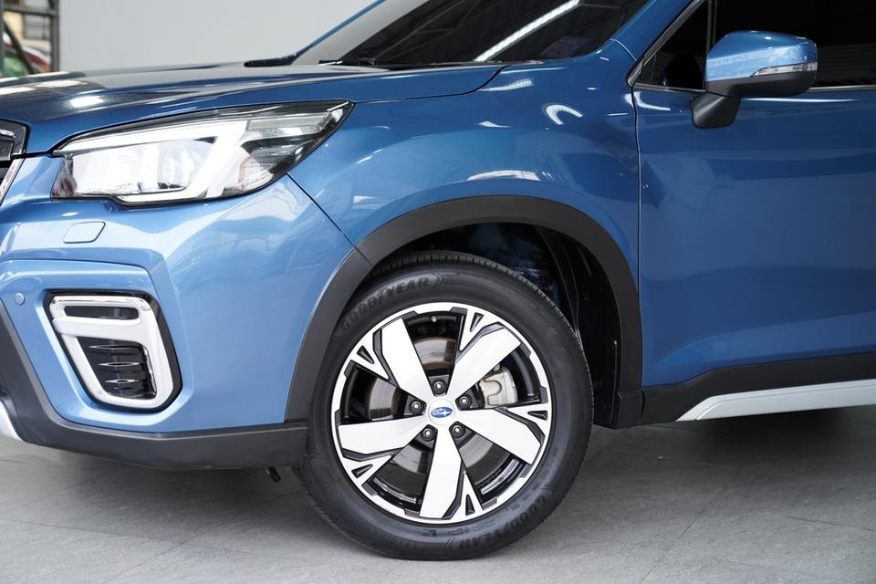 SUBARU FORESTER 2.0 i-S AT/4WD ปี 2019 สีน้ำเงิน 2
