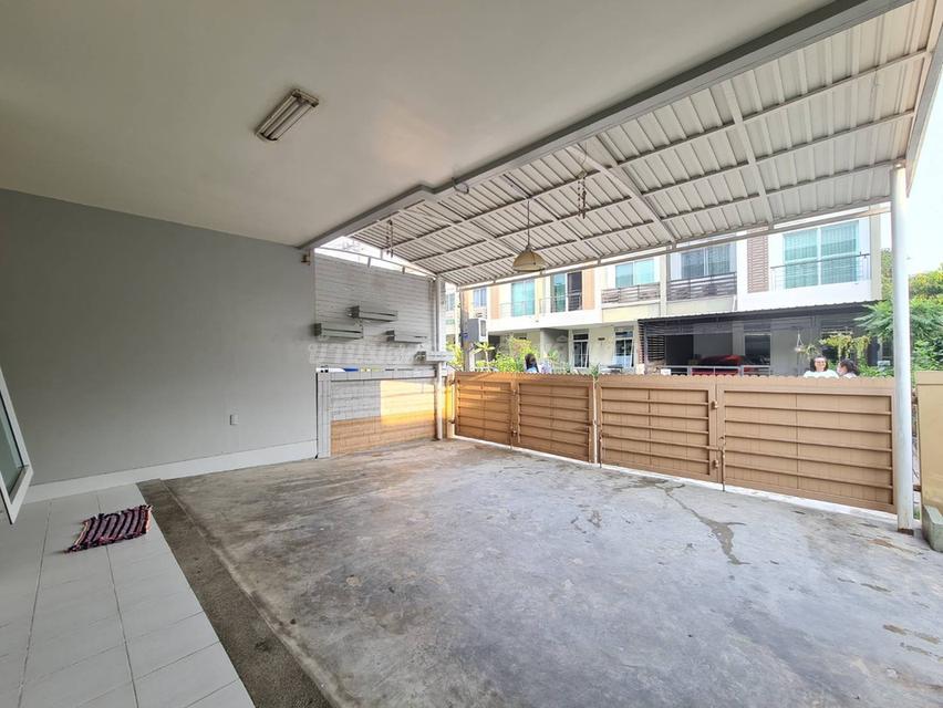 หมู่บ้านฮาบิเทีย เลียบคลองสอง 17