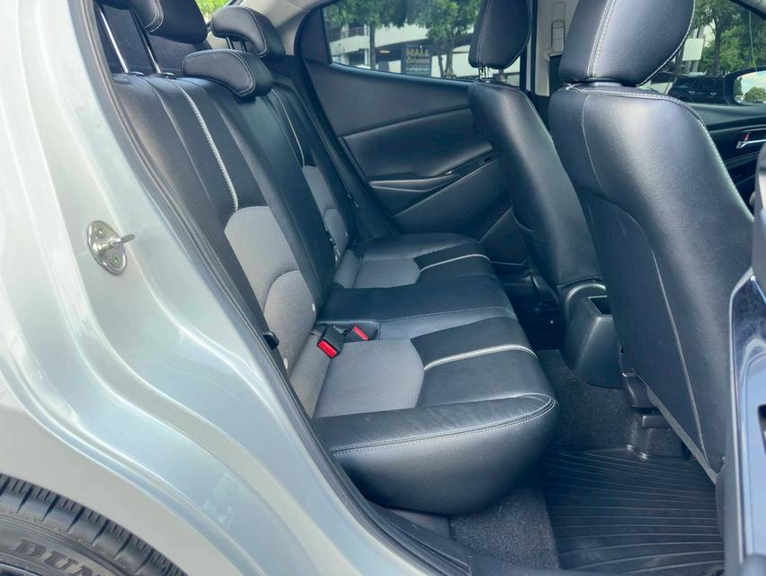 รหัสรถ QT5217 MAZDA 2 1.3 Sport S Leather เกียร์ Auto สีขาวมุกพรีเมียม (Snowflake White Pearl) ปี 2022 แท้ 14