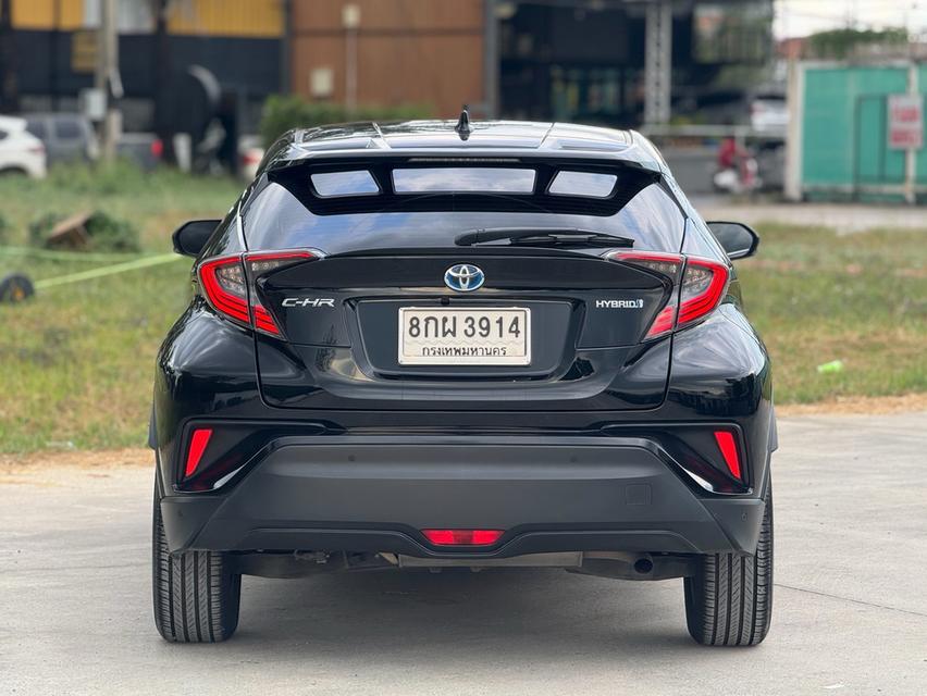 Toyota C-HR Hybrid  Y19 Wagon 4dr HV HI CVT FWD top  1.8 (Hybrid) (MNC). สีดำ ออโต้ 4