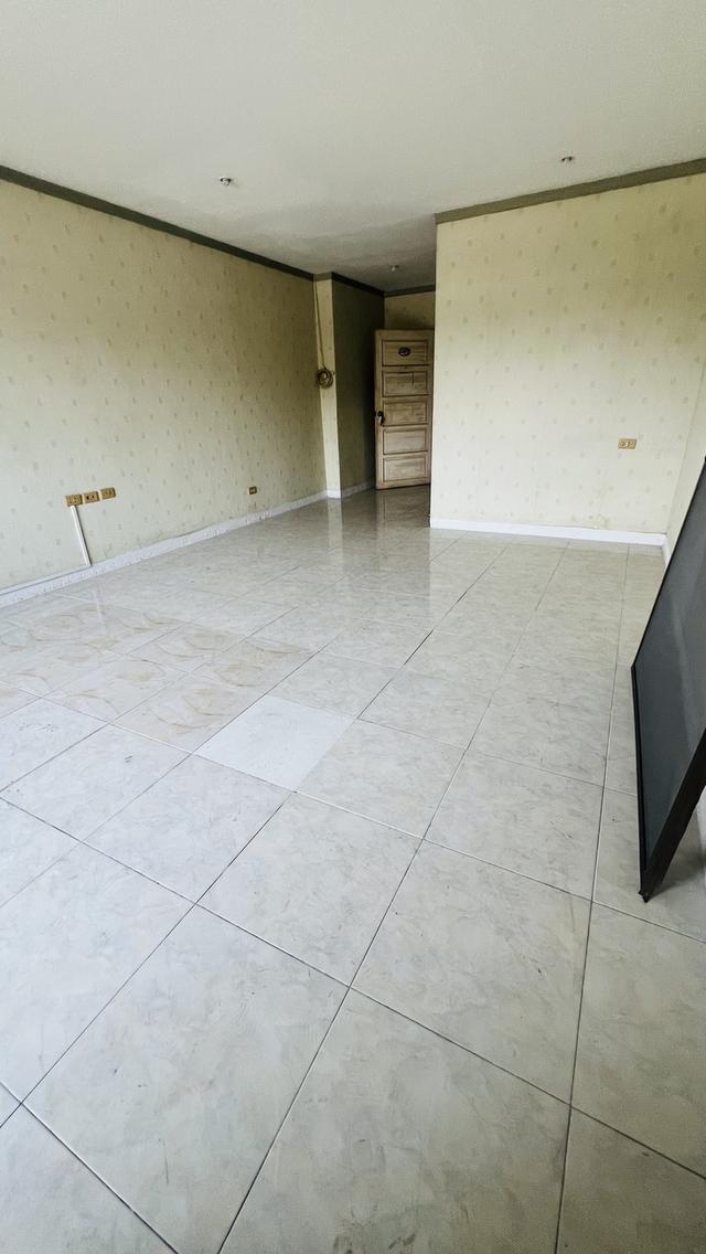 ขายด่วน! คอนโดทำเลดี ราคาคุ้มกว่าประเมิน Country Complex Tower C สรรพาวุธ บางนา 5