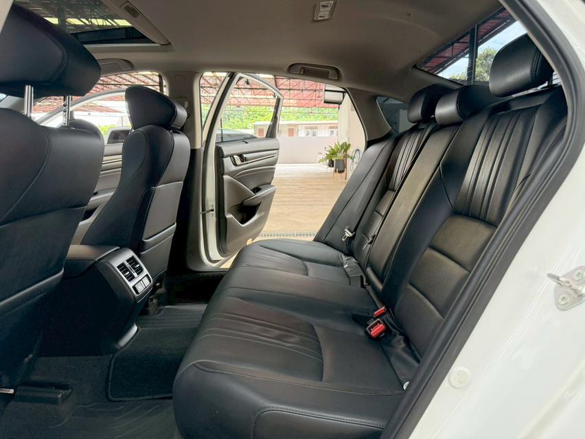 HONDA ACCORD 2.0 HYBRID TECH ปี2020 รถบ้านแท้ ออพชั่นเต็มคัน พร้อมใช้ 7