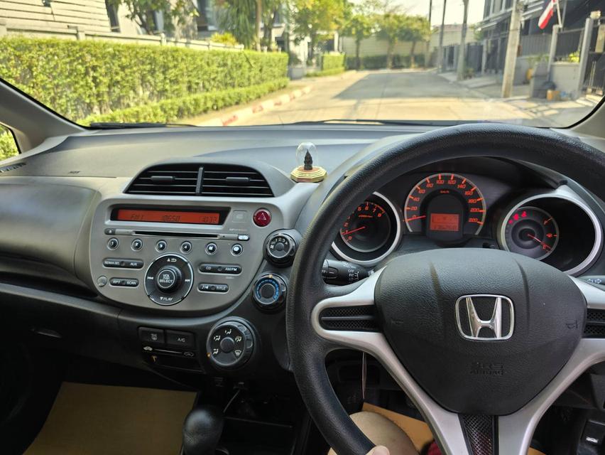 ็Honda Jazz ประวัติศูนย์ Honda ทุกระยะ ปี 20012 20